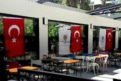 Mandarin Cafe & Restaurant