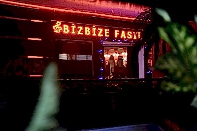 Biz Bize Fasıl
