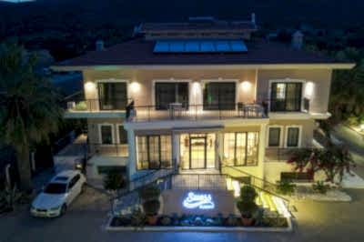 Suess Alaçatı Otel